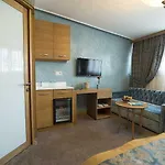 Cumbali Luxury Boutique 4*