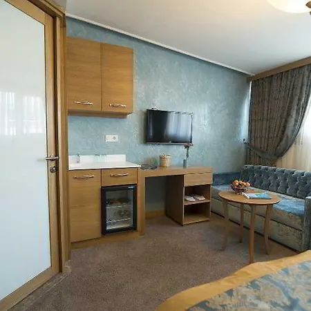 Cumbali Luxury Boutique 4*